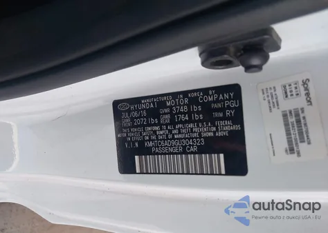 2016 Hyundai Veloster z USA, uszkodzony, nr VIN KMHTC6AD9GU304323